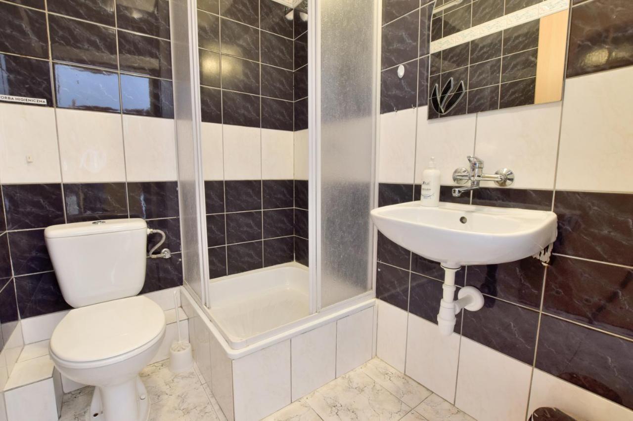 Hotel Stary Ratusz Kostomloty Екстер'єр фото