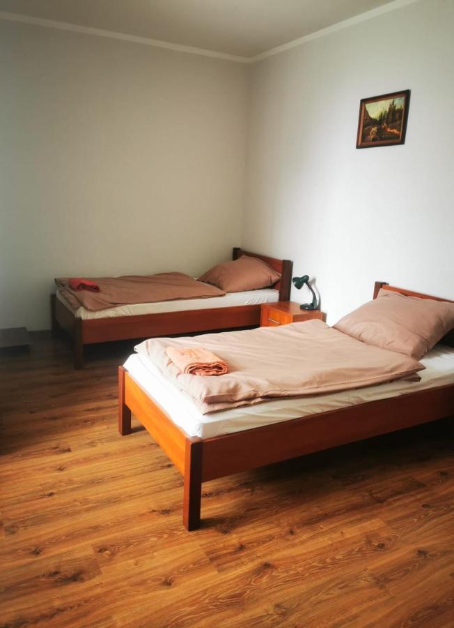 Hotel Stary Ratusz Kostomloty Екстер'єр фото